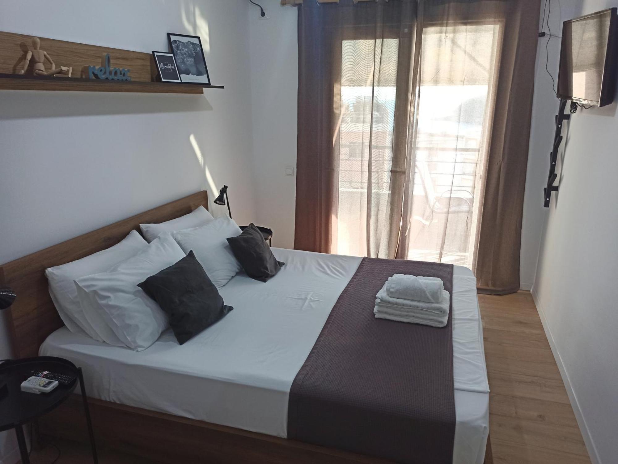 Bourbos Summer Rooms ヒマラ 部屋 写真